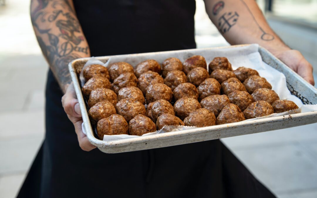 Weekly News: It Takes A Village To Feed Guests